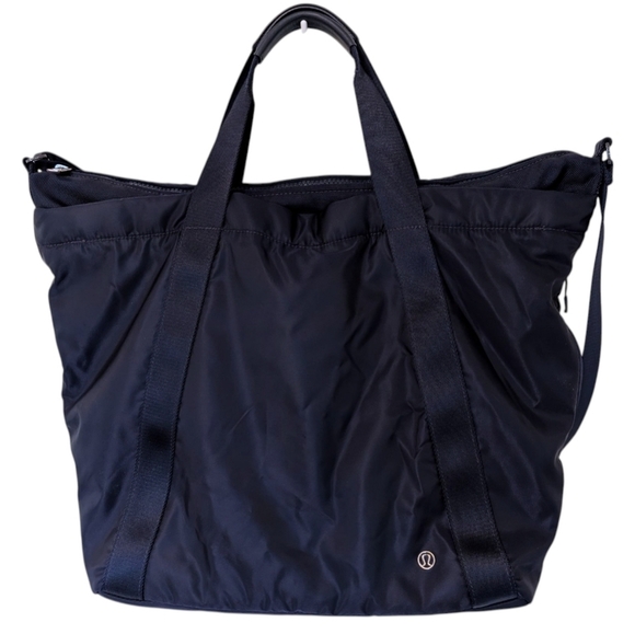 Lululemon Carry The Day Bag Women's OS 22L Gym Active Travel Midnight Navy 3/17 - Picture 13 of 16